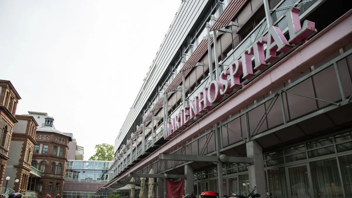 Notfalambulanz und GebŠude des Marienhospital in Stuttgart SŸd.