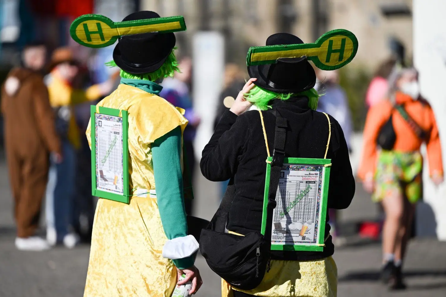 Im Rheinland wird 2022 der Karneval wieder anders ausfallen müssen. Gibt es Umzüge? Alle Infos zum Straßenkarneval.