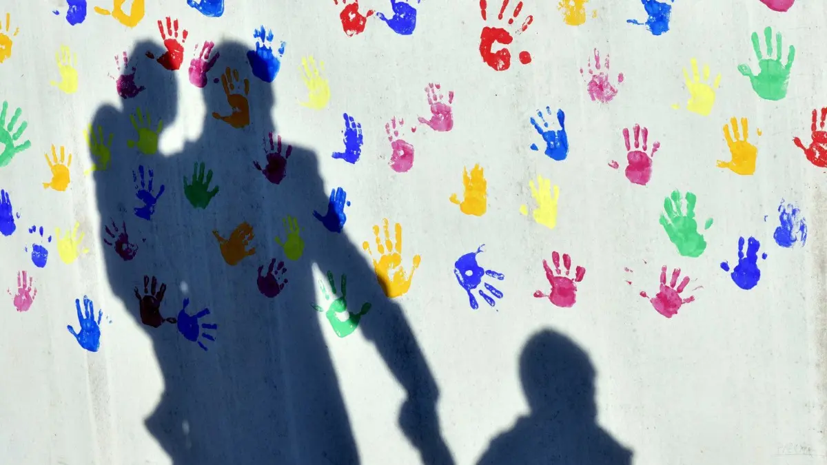 Für Vielfalt und Solidarität findet am Sonntag eine Demo in Geislingen statt. (Symbolbild)
ARCHIV - Vielfalt erleben: Das ist eine wichtige Voraussetzung für Kinder, um anderen Menschen offen zu begegnen. Foto: Peter Kneffel/dpa/dpa-mag - Honorarfrei nur für Bezieher des Dienstes dpa-Magazin +++ dpa-Magazin +++
