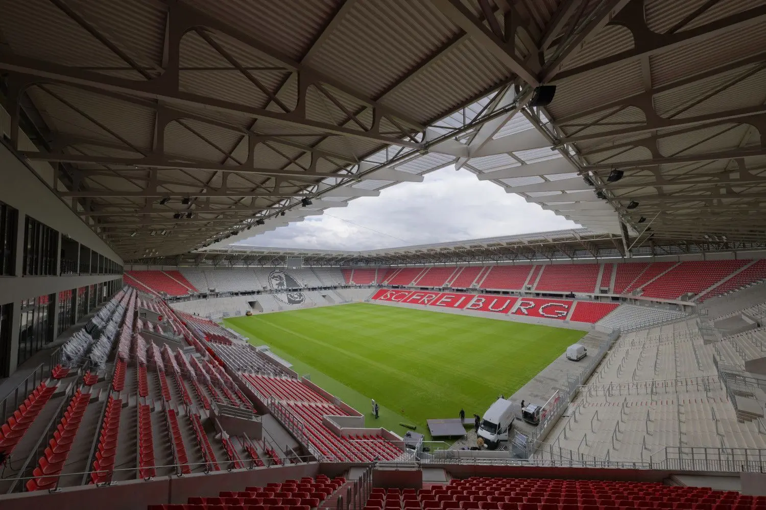 orig. Copyright: Europapark-Stadion des SC Freiburg / 310821⇥