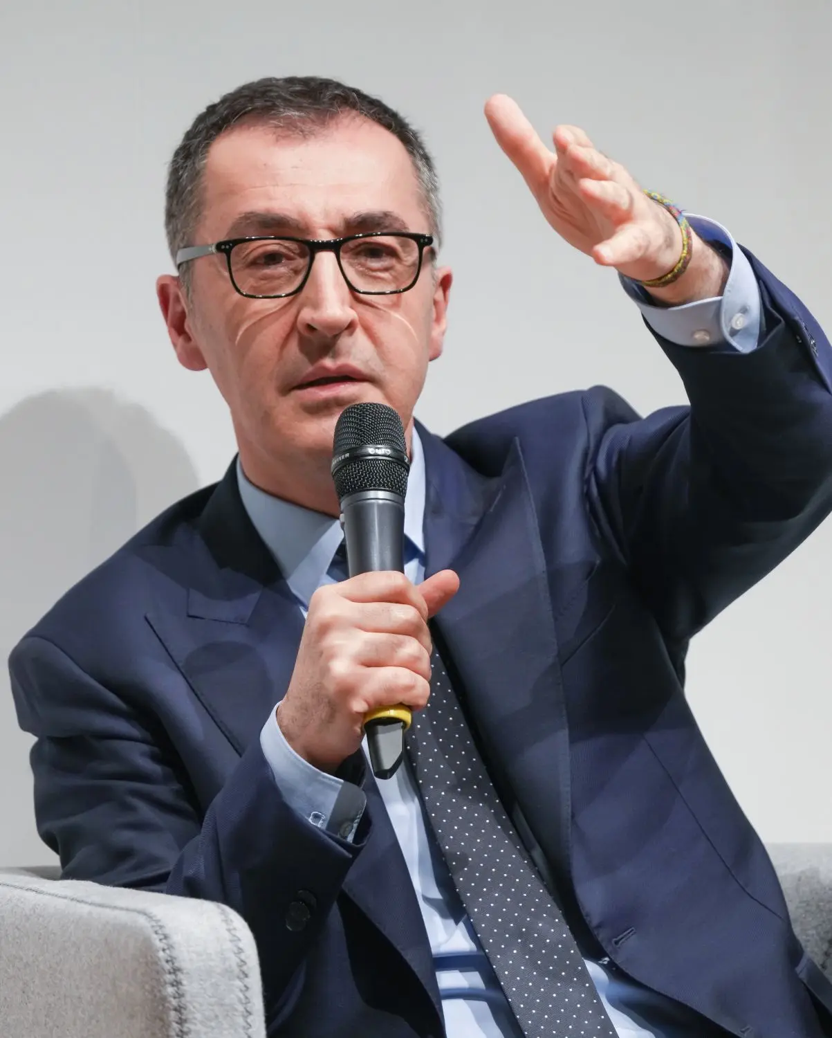 Cem Özdemir: „Wir sind auf der Rutschbahn in amerikanische Verhältnisse.“⇥