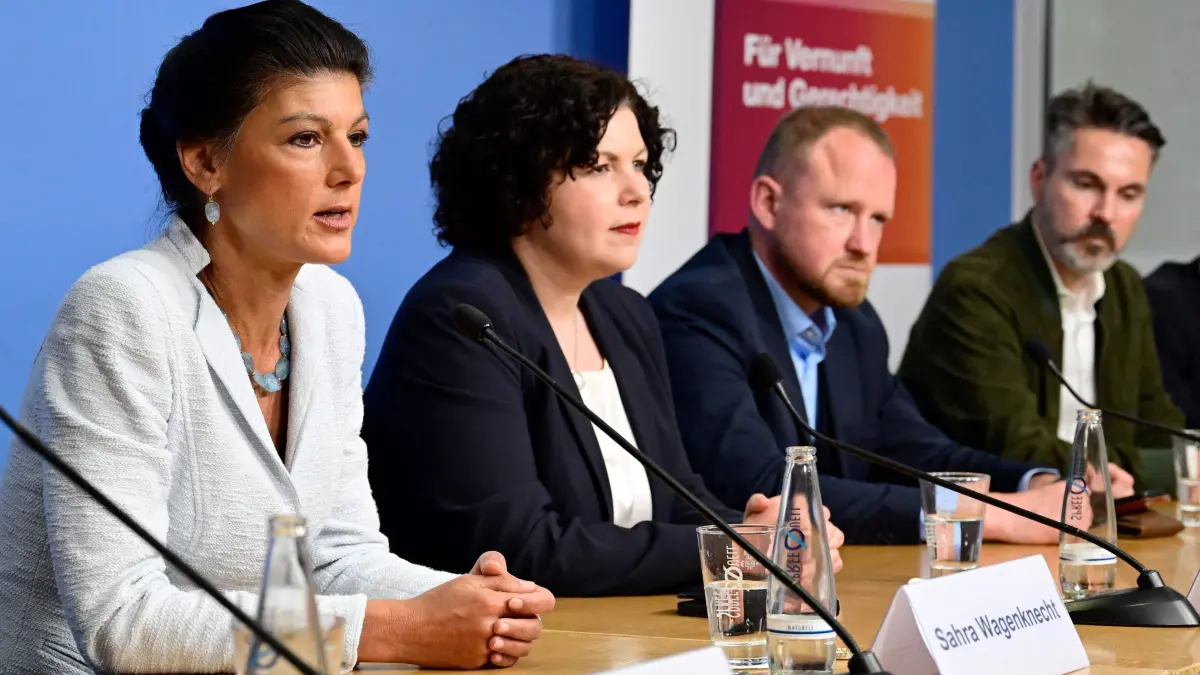 (L-R) Sahra Wagenknecht, co-leader of a new German left-wing populist party "Buendnis Sahra Wagenknecht" (BSW, Sahra Wagenknecht Alliance), co-leader Amira Mohamed Ali, Christian Leye and Fabio De Masi addresses a press conference in Berlin on June 10, 2024, one day after European Parliament elections. (Photo by JOHN MACDOUGALL / AFP)