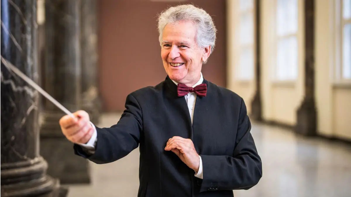 Patrick Strub gibt seine Abschiedsvorstellung beim Christophorus-Symphonie-Orchester Stuttgart heute in der Liederhalle.