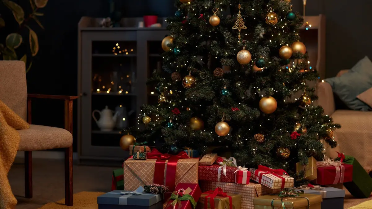 Wie viel Meter Lichterkette braucht man für den Weihnachtsbaum?