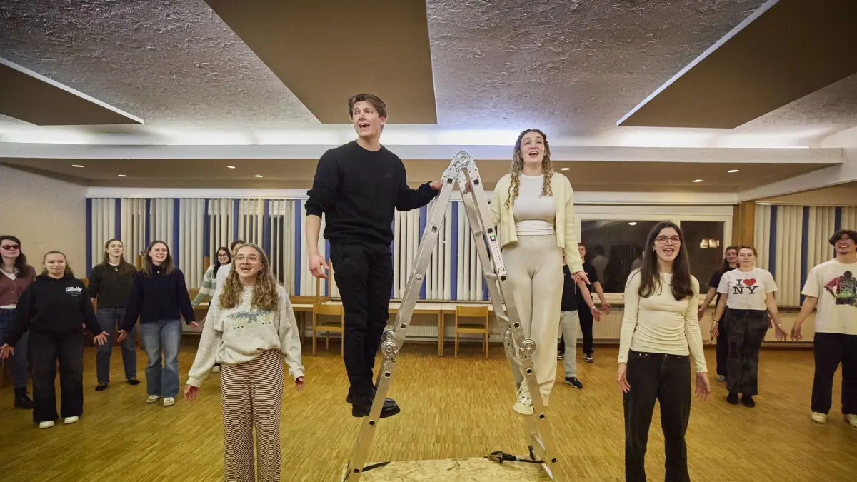 Fellbach, DEU, 13.02.2025
Musical Alice by Heart mit dem Jungen Chor Fellbach.
No model release. Kein EinverstŠndnis fŸr Werbung, keine Weitergabe an Dritte.
Abgebildete Personen haben der Veršffentlichung in der STZN zugestimmt.