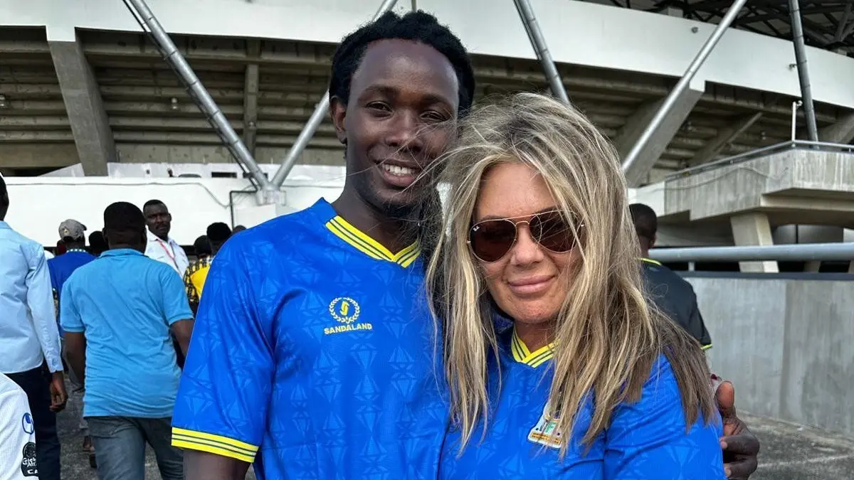 Claudia und Rolence treffen sich bei "Amore unter Palmen" zum ersten Mal.