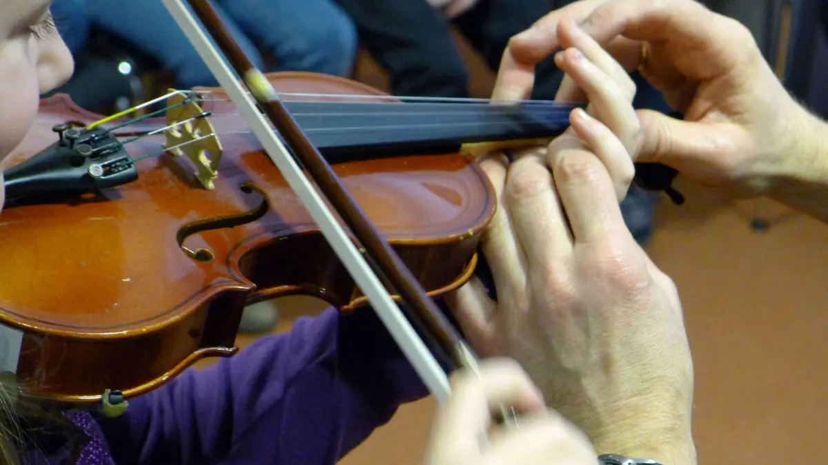 Musikunterricht Musikschule Fellbach Schüler Violine Geige Streichinstrument