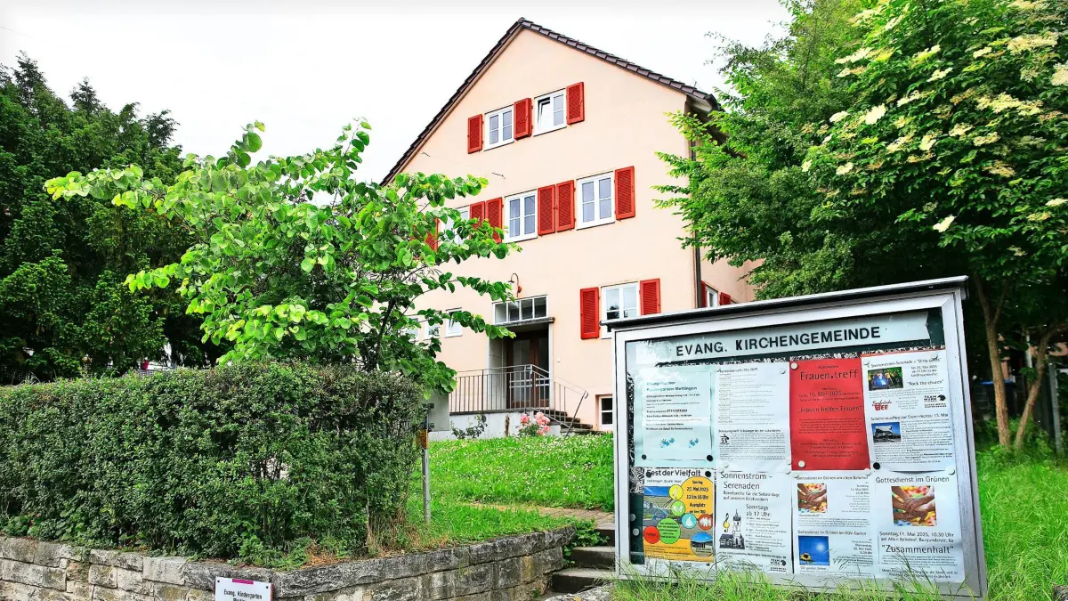 Esslingen-Mettingen, in der Rosenstrasse 44 ein Evangelisches Gemeindehaus soll ein Quartierszentrum entstehen.