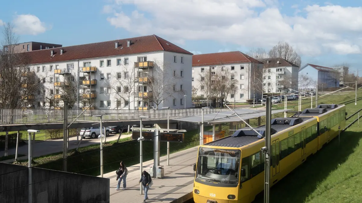 Ostfildern: Stadtbahn-Haltestelle Parksiedlung.