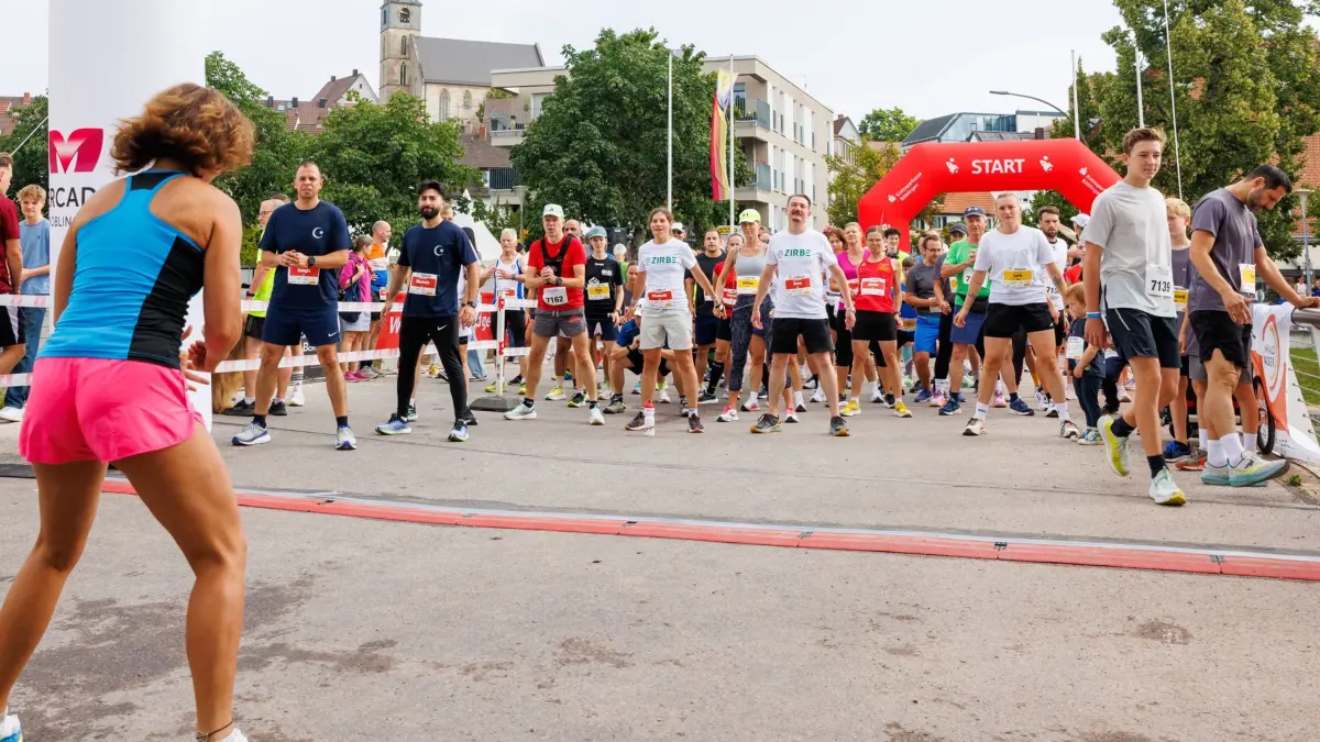 Böblingen, Mercaden Stadtlauf, Böblinger Stadtlauf - Start und Ziel an der Alba-Brücke