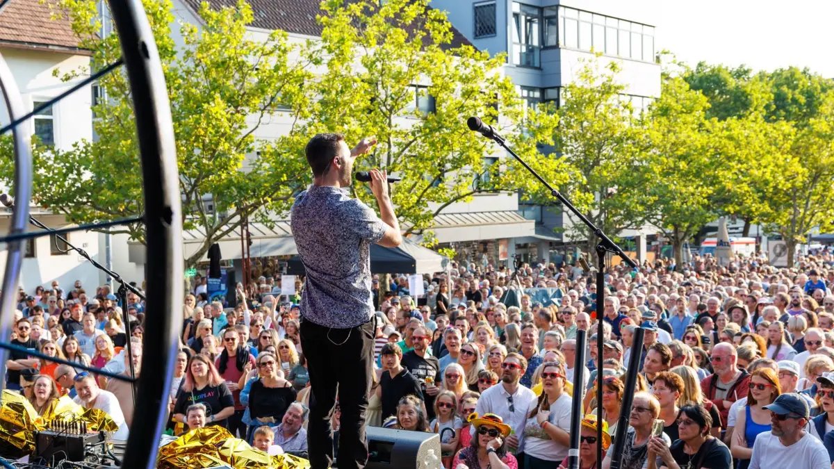 Sindelfingen, Marktplatz, Sindelfingen rockt mit der Coldplay Tribute Band Viva la Vida,