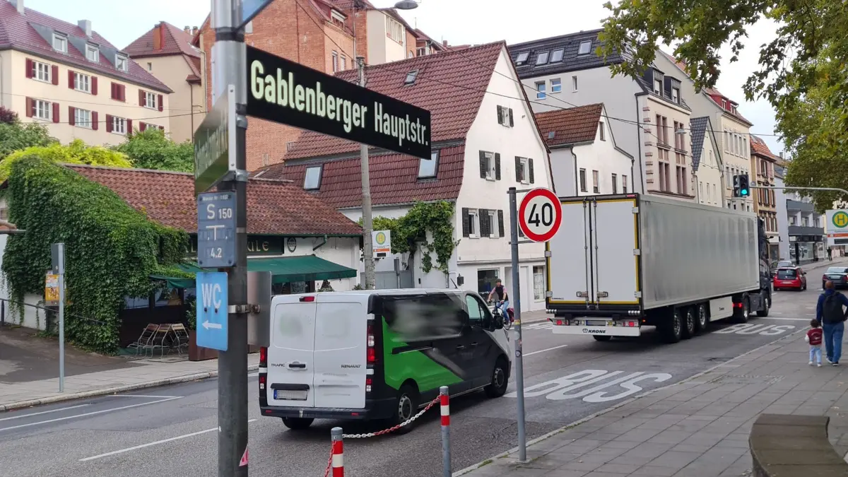 Gablenberger Hauptstraße, Verkehr, Schmalzmarkt