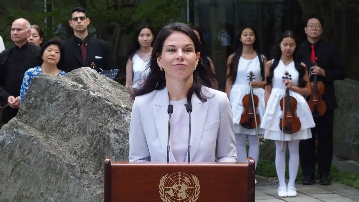 NYC Entertainment News - September 12, 2025: September 12, 2025, Brooklyn, New York, USA: New York, New York September 12, 2025, ..United Nations Peace Bell Ceremony on the occasion of the 44th Anniversary of the International Day of Peace...The President of the 80th session of the United Nations General Assembly Annlena Baerbock Brooklyn USA - ZUMAct2_ 20250912_faf_ct2_003 Copyright: xBrucexCotlerx