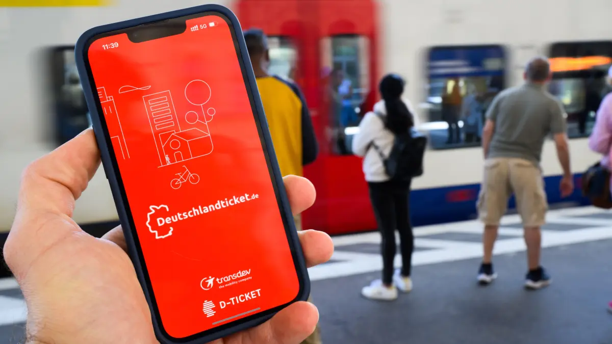 Wie und wo kann man das Ticket online oder als Chipkarte kaufen? Die Kaufoptionen gibt es hier zusammengefasst.