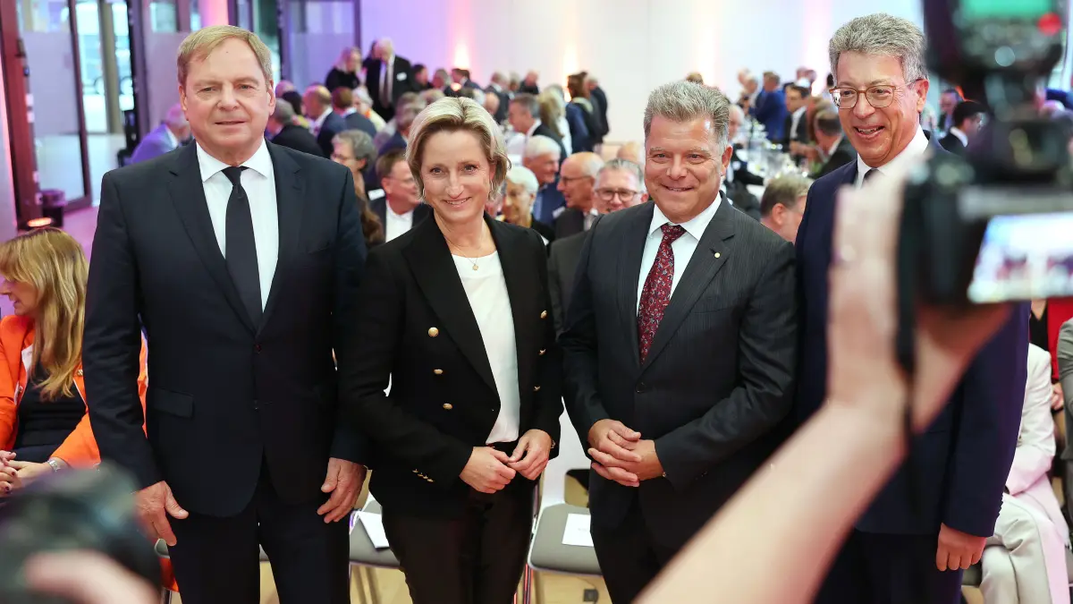 Verabschiedung IHK-Präsident Christian O. Erbe mit Nicole Hoffmeister-Kraut IHK Reutlingen