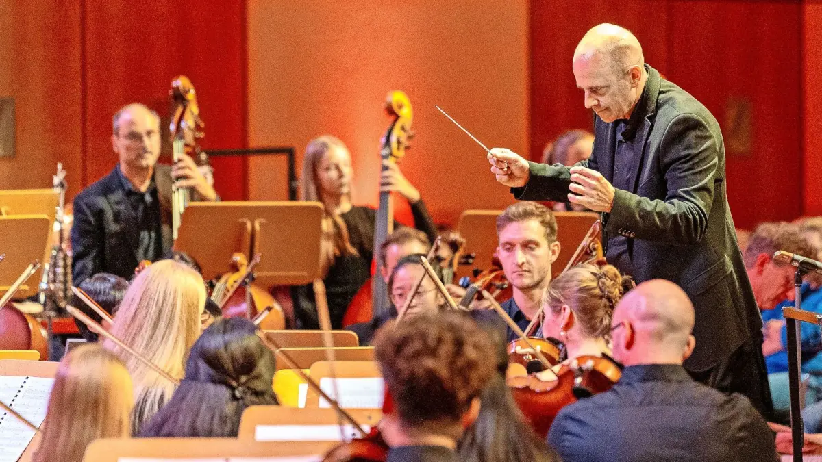 Auffuehrung der "Carmina Burana" von Carl Orff als musikalischer Hoehepunkt im Gedenkjahr „500 Jahre Bauernkrieg“, Kongresshalle Boeblingen, 05.10.2025, Foto: Eibner-Pressefoto/Naman Kala