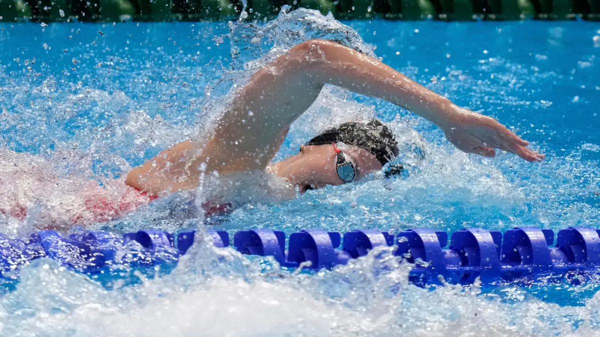 Maya Werner: ARCHIV - 29.07.2025, Singapur: Schwimmen: Weltmeisterschaft, Freistil, 200 m, Frauen. Maya Werner aus Deutschland nimmt an den 200-Meter-Freistil-Vorläufen teil. Bei der Kurzbahn-EM holte sie Silber über 1.500 Meter Freistil. (zu dpa: «Silber und Bronze zum Abschluss der Kurzbahn-EM») Foto: Lee Jin-man/AP/dpa +++ dpa-Bildfunk +++