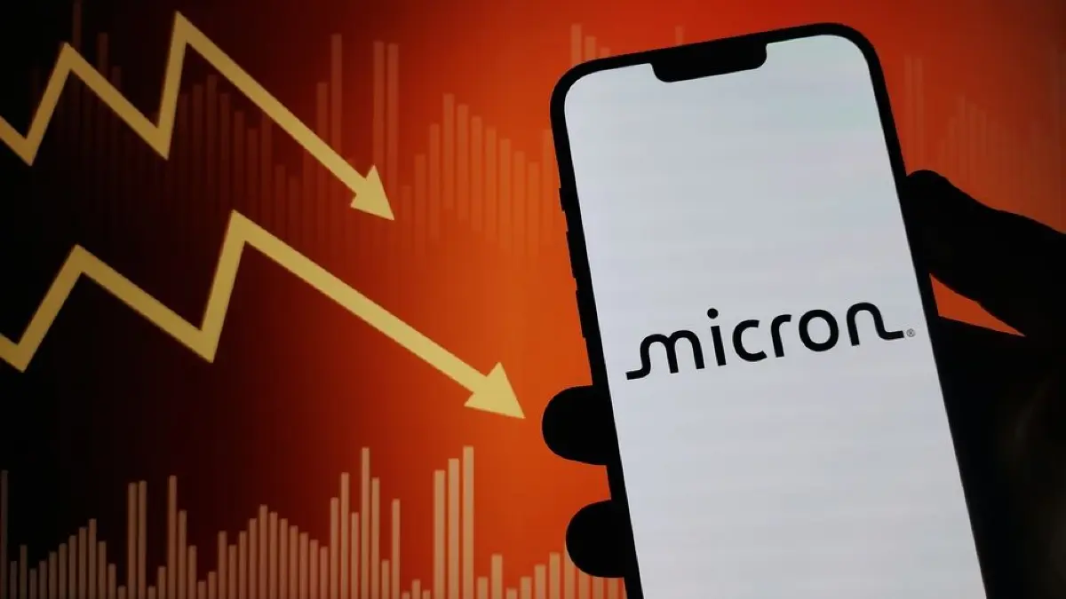 Die Micron-Aktie hat in 48 Stunden 15 % ihres Wertes verloren. Erfahren Sie, welche Faktoren hinter dem Kursrückgang des Speicherchip-Herstellers stecken.