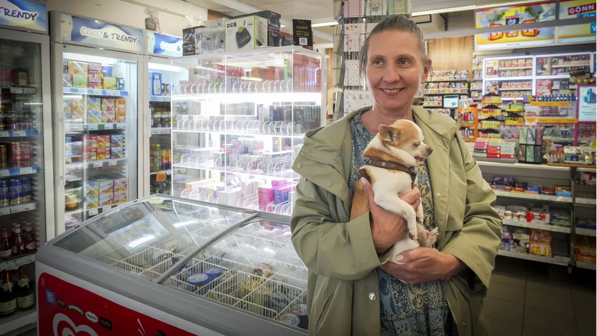 Gerlingen - Insa Erdmann-Bartl führt mitten in Gerlingen eine Araltankstelle - und profitiert so ganz und gar nicht von den hohen Spritpreisen. Geld bringen vor allem Zigaretten und die Waschanlage. Doch in diesen Zeiten kommen weniger Kunden als sonst.