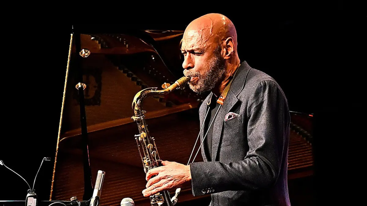 Großes Finale fürs 38. Rottweiler Jazzfest: Joshua Redman bietet am 16.05.2026 mit seinem Quartett (Paul Cornish/p; Philip Norris/b; Nazir Ebo/dr) einen großen Abend mit zeitgenössischem Jazz in erstaunlicher Stilvariabilität.