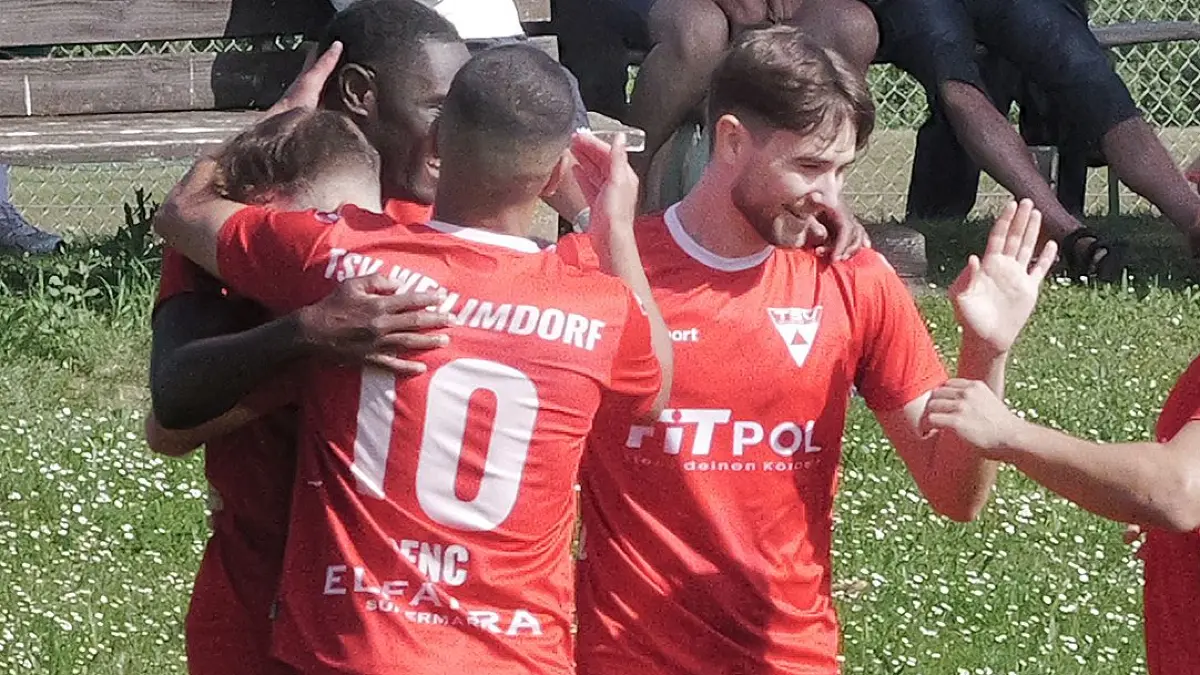 Fußball, Fussball, Verbandsliga, TSV Weilimdorf - Young Boys Reutlingen: Fußball, Fussball, Verbandsliga, TSV Weilimdorf - Young Boys Reutlingen
Jubel, Jubelbild
Fotograf: Günter E. Bergmann - Photography
Aufnahmedatum: 30.05.2026