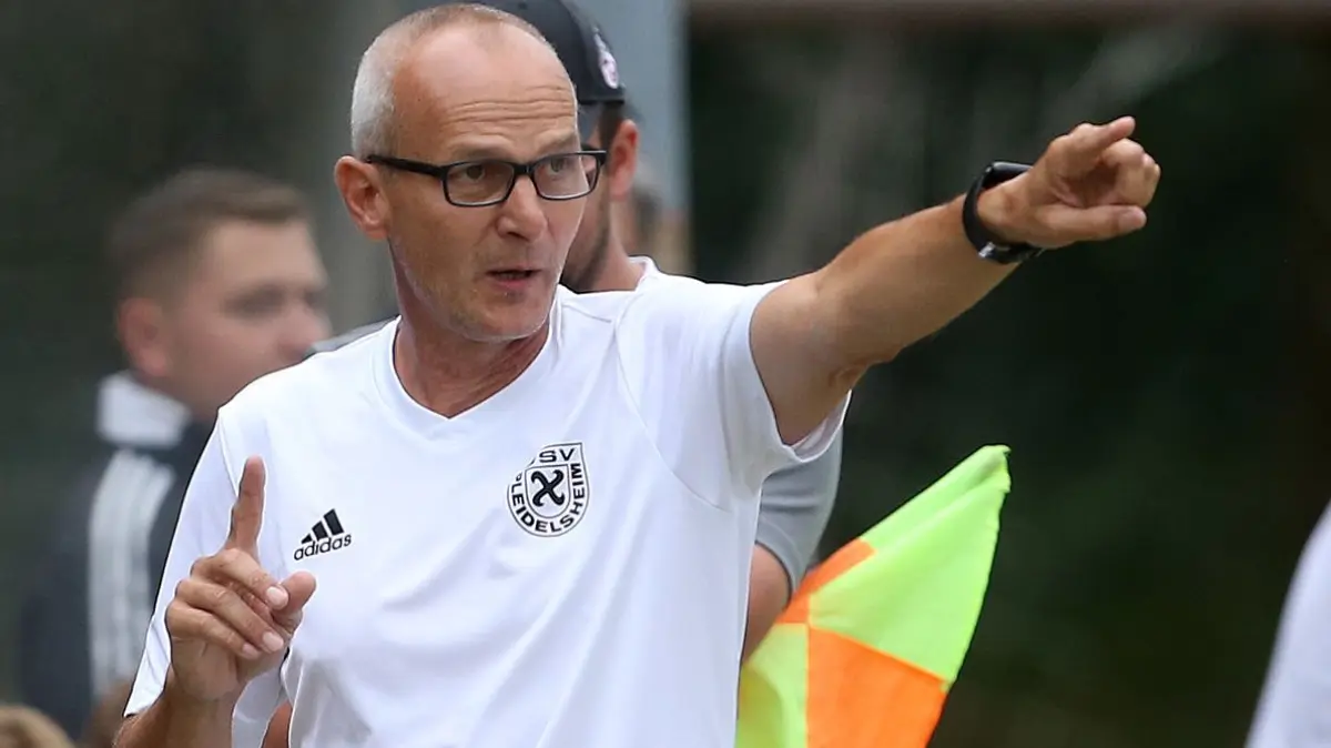Pleidelsheim, DEU, 08.09.2024.
Fussball GSV Pleidelsheim II vs TSV Benningen .
Trainer Gert Ranzinger (Pleidelsh) .
Foto: Ralf Poller/Avanti .