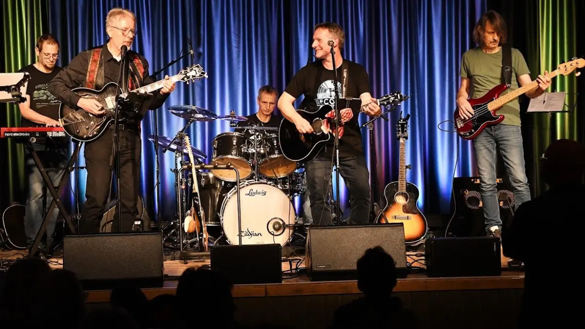Leinfelden-Echterdingen, Leinfelden, Siebenmühlental, Mäulesmühle, Komede-Scheuer, Komede Scheuer, Kulturscheune, Jubiläumskonzert, Konzert 10 Jahre von "A cup of Tea"Fotograf: Günter E. Bergmann - PhotographyAufnahmedatum: 15.11.2024