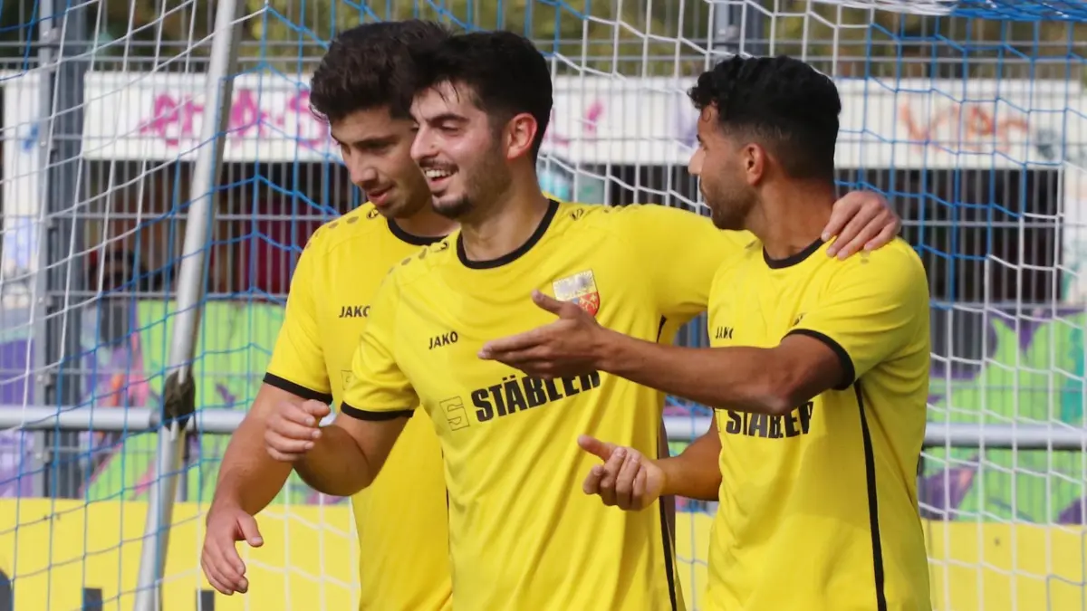 Fußball Kreisliga A 2
Spvgg Weil der Stadt - Spvgg Warmbronn
Vladyslav Bondar , Salih Okan Karaman , Samet Ceviker , Mousa El Arkoubi