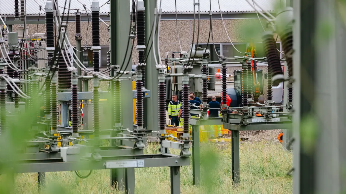 Aktuelle Themenbilder: AktuelleSituation in Reutlingen - Betzingen nach dem Stromausfall, 10.06.2026: Aktuelle Themenbilder: AktuelleSituation in Reutlingen - Betzingen nach dem Stromausfall, 10.06.2026, Blick auf Umspannwerk in der Markwiesenstrasse Betzingen.
Foto: DROFITSCH/EIBNER