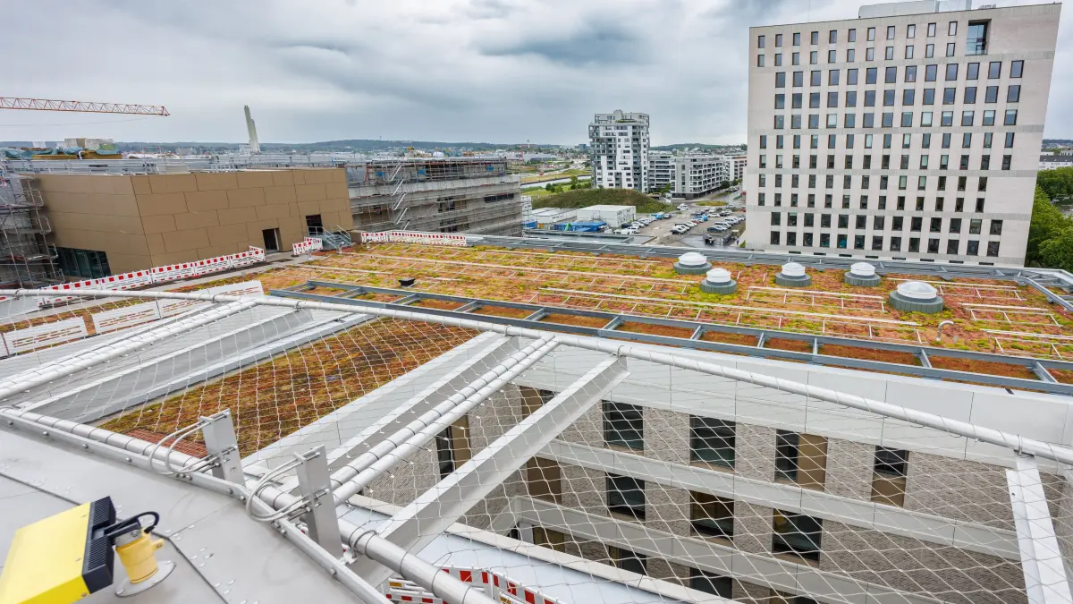 Flugfeldklinikum: Die Baustelle für das Flugfeldklinikum in Böblingen ist die größte Baustelle des Landkreises und eines der größten Krankenhausprojekte in BW. Die Arbeiten gehen voran. Was ist der aktuelle Stand? Mit dabei sind Landrat Roland Bernhard und Projekt-Geschäftsführer Harald Schäfer.