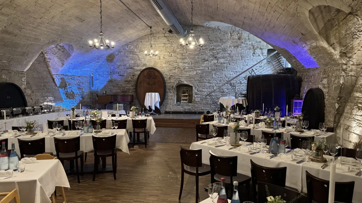 Landschloss Korntal Weinkeller heiraten Hochzeit