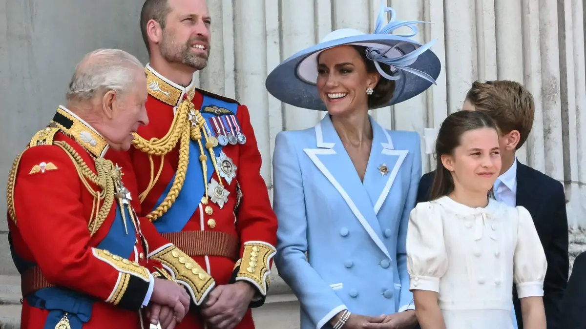 Britain's King Charles III, Britain's Prince William, Prince of Wales, Britain's Catherine, Princess of Wales, Britain's Princess Charlotte of Wales, Britain's Prince George of Wales during the flypast on the balcony of Buckingham Palace after attending the King's Birthday Parade "Trooping the Colour" in London on June 13, 2026. (Photo by JUSTIN TALLIS / AFP)