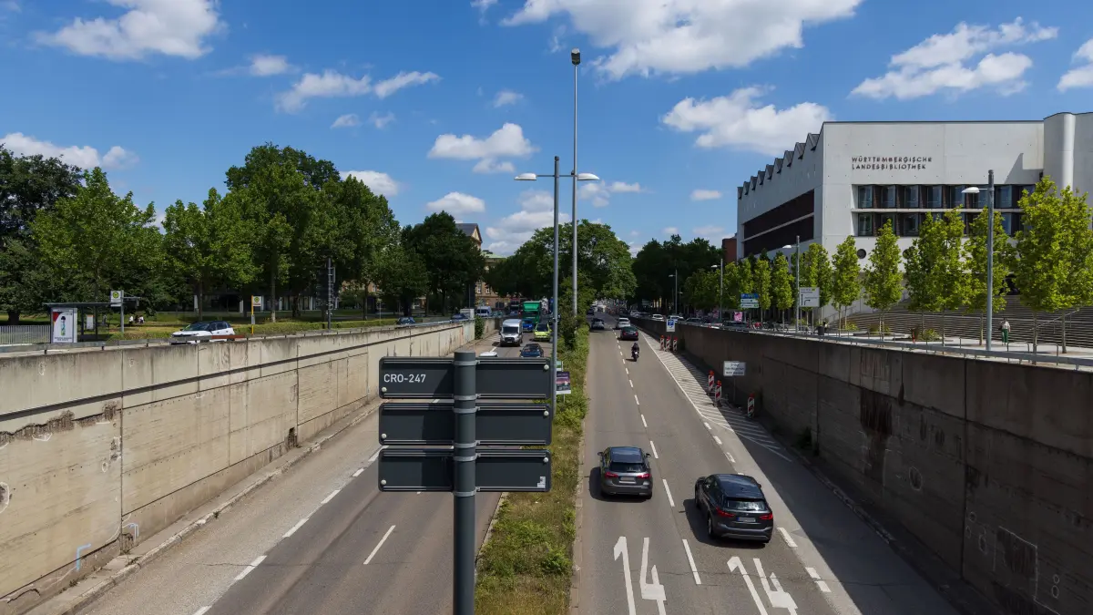 B14 in höhe Staatsgalerie: Umbau der Bundesstrasse B14 zum Boulevard. Blick auf die Stadtautobahn in Höhe der Staatsgalerie.