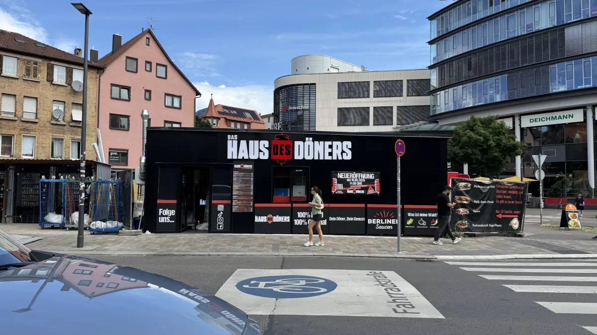 Haus des Döners eröffnet am Donnerstag in Stuttgart – mit einem Döner-Angebot zum Schnäppchenpreis.