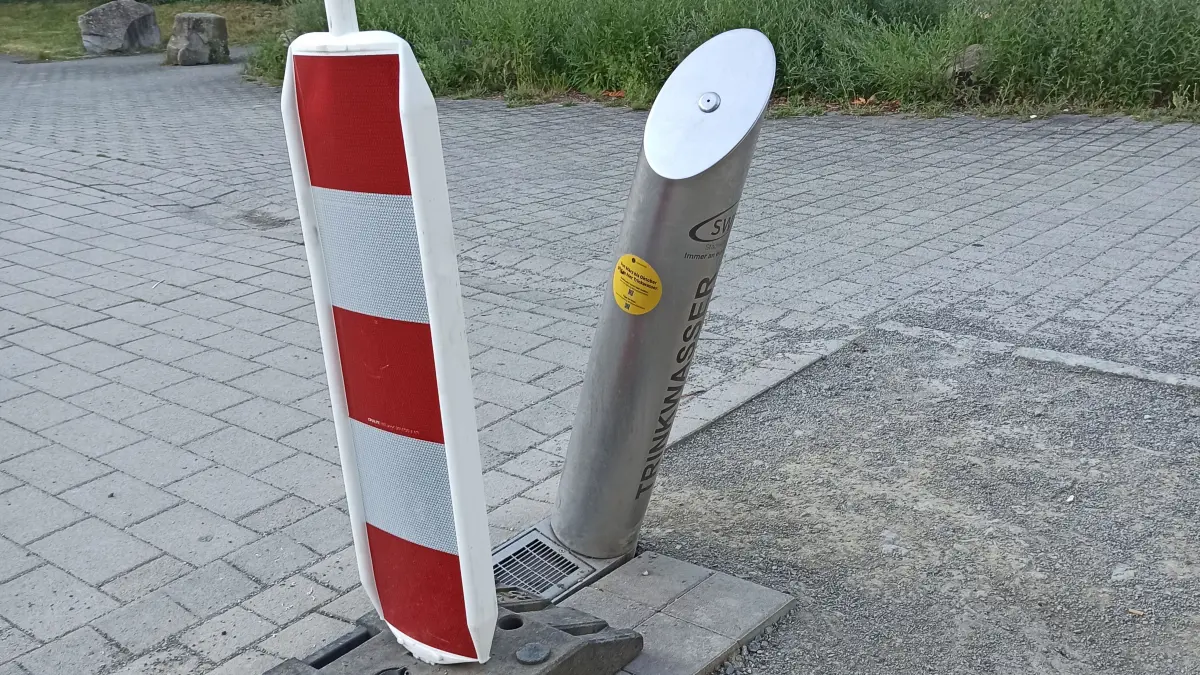 Defekter Trinkwasserspender