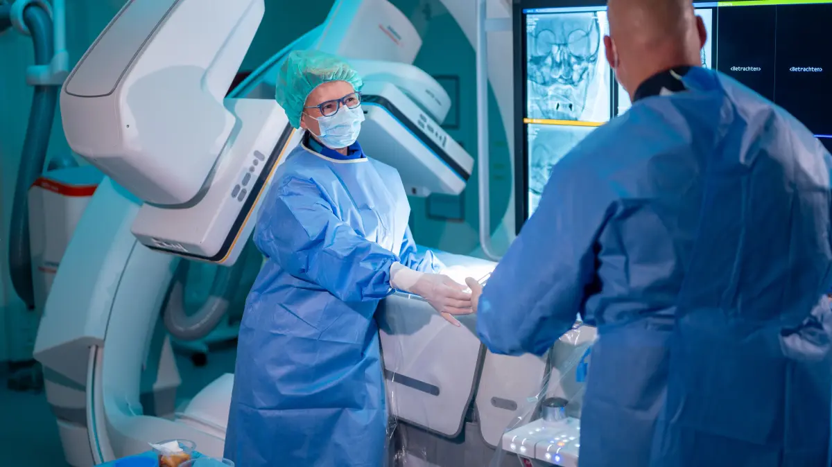 Das RKH Klinikum Ludwigsburg gehört zu den führenden Einrichtungen imLand zur Versorgung von Schlaganfällen, Hirnblutungen und anderen komplexen Erkrankungender Hirngefäße.