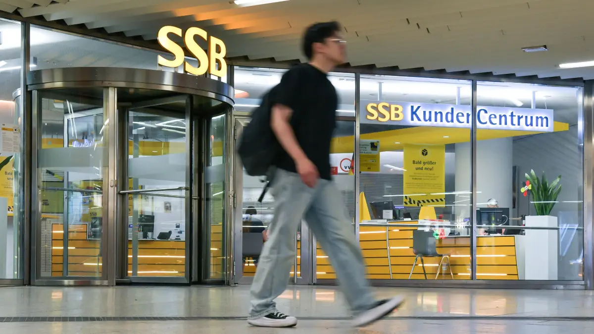 SSB Kundenzentrum: Stuttgart, Die SSB schließen ihr Kundencenter am Freitag. Der Ersatz in der Lautenschlagerstraße am Hauptbahnhof ist allerdings noch nicht fertig.
