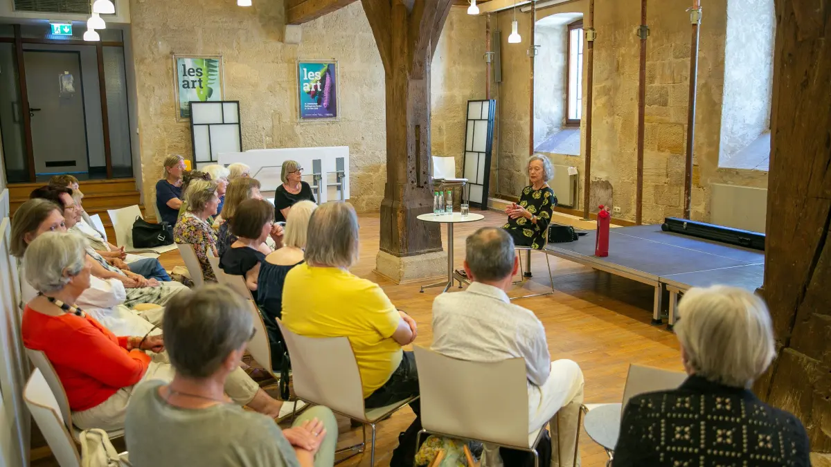 foto: Roberto Bulgrin
23. 06. 2026
Esslingen, Die Stadtbuecherei will zwei beliebte Reihen für Erwachsene einstellen. Dagegen regt sich Widerspruch.
Kutschersaal, mit Susanne Luedke