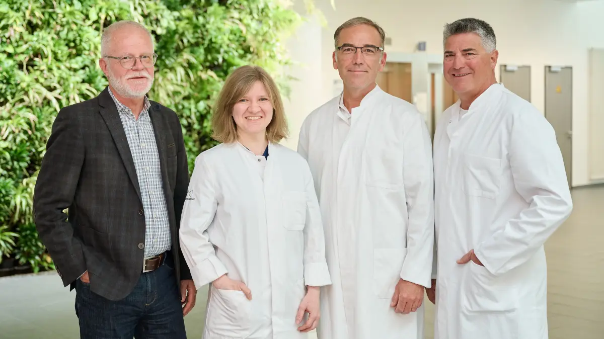 (von links): Olaf Sporys, Oberärztin Franziska Lentner, Dr. Micha Hoyer, Dr. Jörg Richter