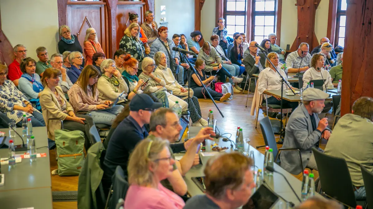 foto: Roberto Bulgrin
27. 04. 2026
Essligen, Altes Rathaus, Sitzung des Gemeinderats
