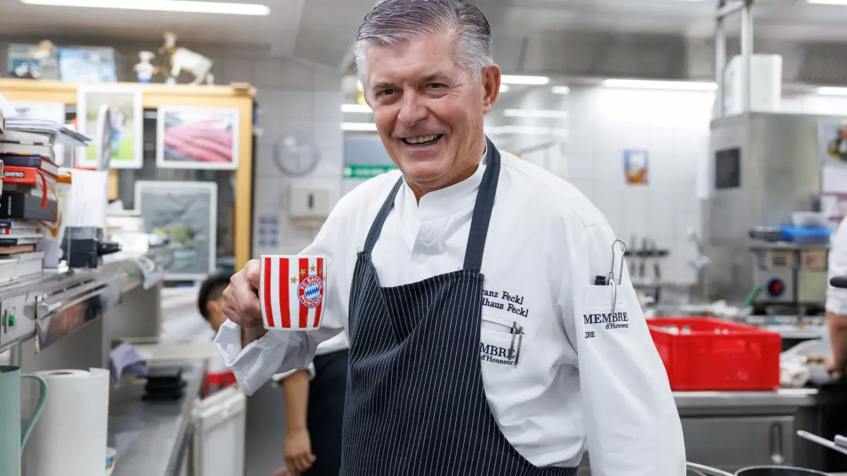 Franz Feckl: Franz Feckl aus Ehningen hat seinen 40. Michelin-Stern verliehen bekommen. Wir besuchen ihn in seiner Küche und schauen ihm bei seiner Arbeit über die Schulter, die morgens um 7 Uhr mit Schnittlauchschneiden beginnt.