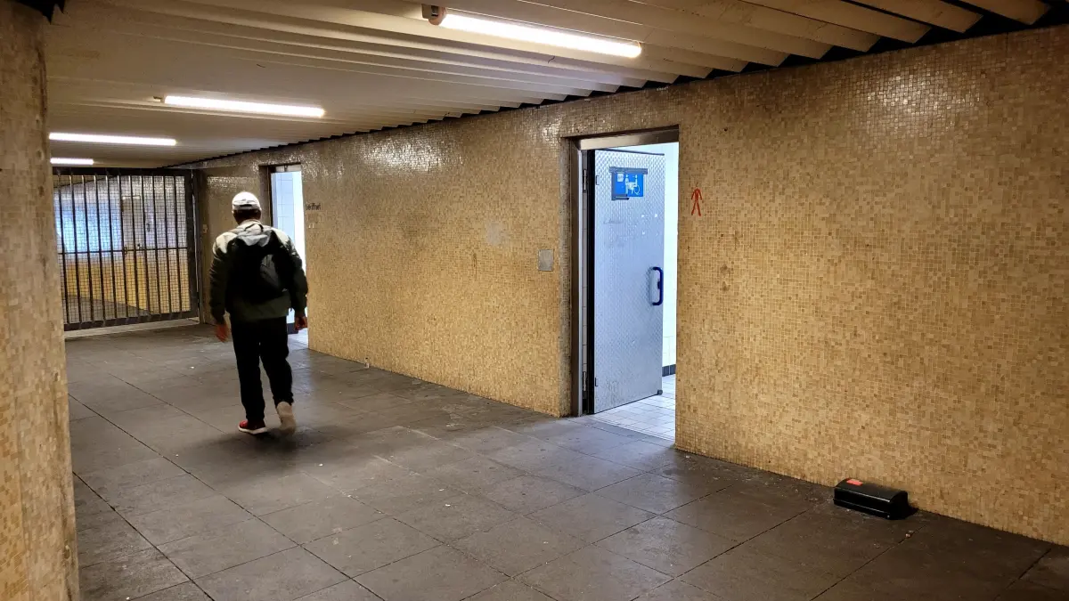 Toilette am Charlottenplatz
