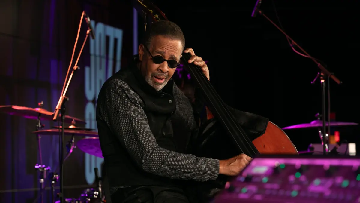 Der legendäre US-Bassist und Jazz-Pionier Stanley Clarke wurde mit der German Jazz Trophy 2026 ausgezeichnet.
