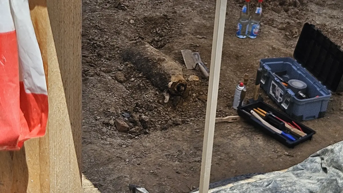 Die Bombe soll entschärft werden.