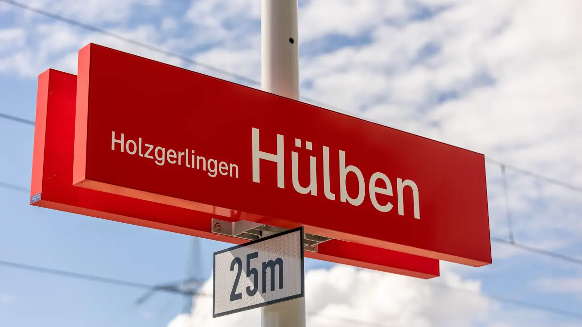 Themenbilder: Holzgerlingen Huelben Bahnhof, Haltestelle,11.07.2021,
Foto: DROFITSCH/EIBNER