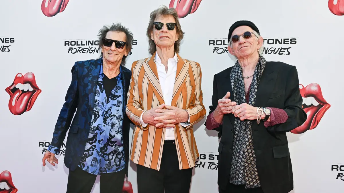 Rolling Stones zeitlos gut: „Es macht immer noch Spaß“: ARCHIV - 05.05.2026, USA, New York: Ronnie Wood (l-r) Mick Jagger und Keith Richards kommen zur Vorstellung des Rolling Stones-Albums "Foreign Tongues" in New York. (zu dpa: «Rolling Stones zeitlos gut: «Es macht immer noch Spaß»») Foto: Evan Agostini/Invision/dpa +++ dpa-Bildfunk +++