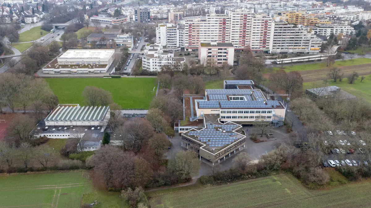 Kornwestheim - Luftaufnahme der Theodor Heuss Realschule