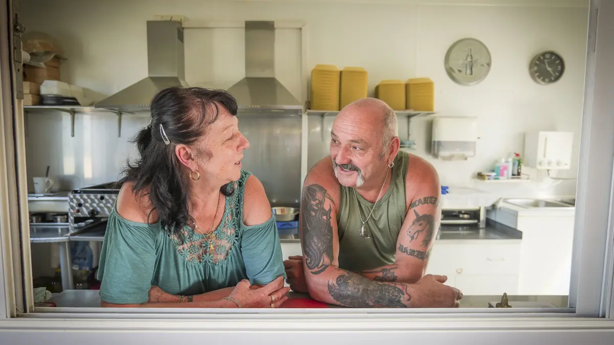 Lunchbox: Rutesheim - Barbara Burkhardt ist 76 Jahre alt und plant, sich Ende des Jahres zur Ruhe zu setzen, nachdem sie den Imbiss „Lunchbox“ im Industriegebiet geführt hat. Zunächst möchte sie jedoch einen Nachfolger für ihr Geschäft finden.
