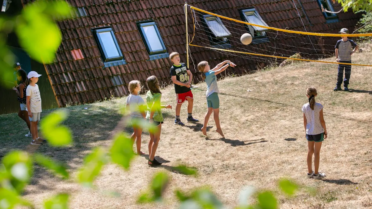 Evangelisches Waldheim Esslingen am Jägerhaus. Hilfe für den Nachbarn.