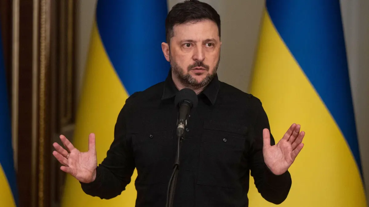 Wolodymyr Selenskyj: ARCHIV - 03.01.2026, Ukraine, Kiew: Wolodymyr Selenskyj, Präsident der Ukraine, spricht während eines Briefings. (zu dpa: «Selenskyj kündigt nach Skandal Reform der Sturmtruppen an») Foto: Danylo Antoniuk/AP/dpa +++ dpa-Bildfunk +++